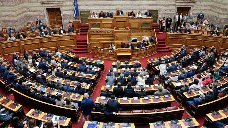 Κύκλοι της Κομισιόν θέλουν κυβέρνηση τεχνοκρατών στην Ελλάδα