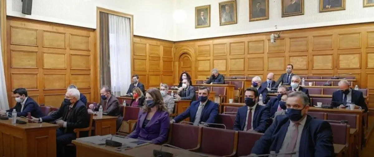 Βουλή: Επεισοδιακή η πρώτη συνεδρίαση της εξεταστικής επιτροπής για τη «λίστα Πέτσα»