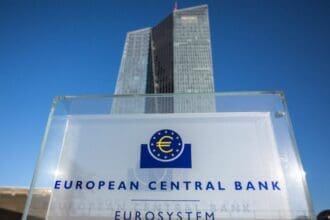 ΕΚΤ: Γιατί δεν θα καταργηθούν τα μετρητά